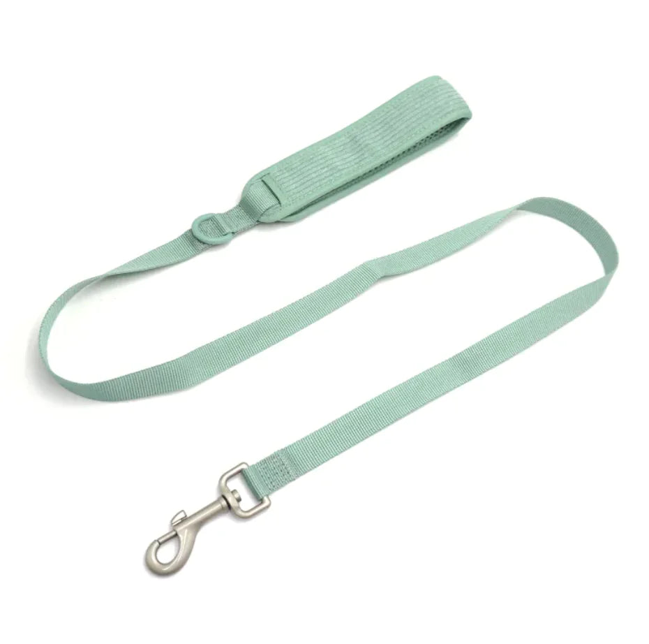 Tokavibes Reflective No-Pull Harness and Leash Set